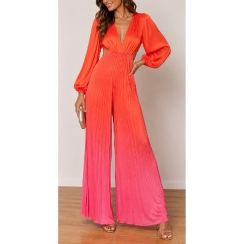 Petal & Pup Women's Red V Neck Long Sleeves Krista Gradient Jumpsuit Size S NWT